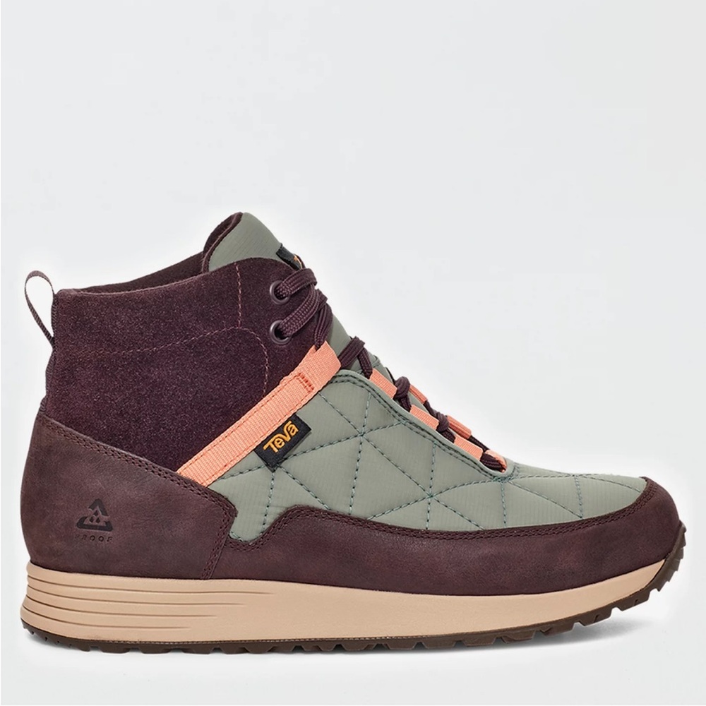 Teva Women's Quilted Boots - Olive and Burgundy